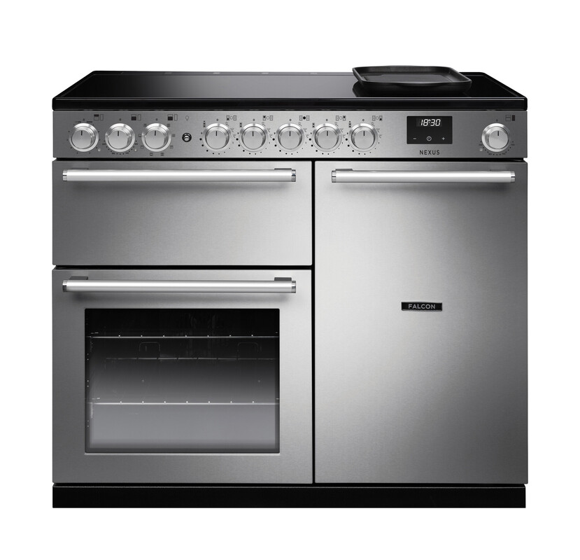 Edelstahl-Standherd Falcon Nexus mit Induktionskochfeld, Drehreglern, Digitaluhr, separatem Grillfach und großem Doppelbackofen – leistungsstarker Range Cooker für die moderne Küche